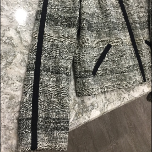 BOSS Hugo Cropped Black and White Tweed Jacket - Picture 5 of 5